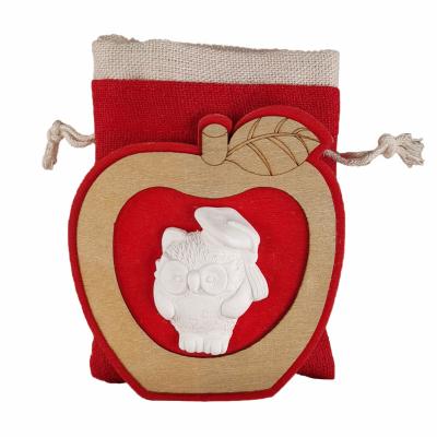BOMBONIERA PER LAUREA CON SACCHETTO IN COTONE E TIRANTE 7X8 CM 6 PEZZI